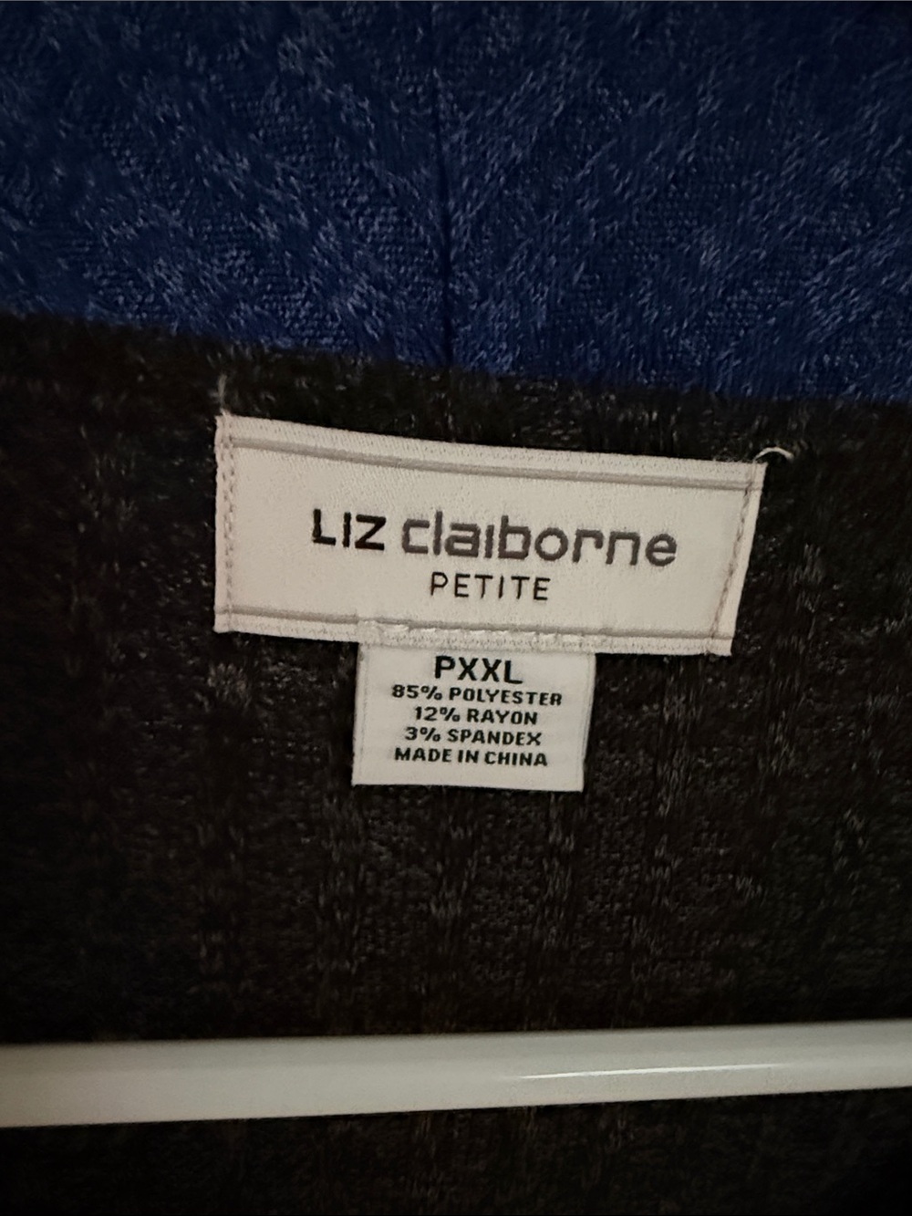 3 Liz Claiborne V-Neck Sweaters in Burgundy, Blue & Black - Picture 6 of 12